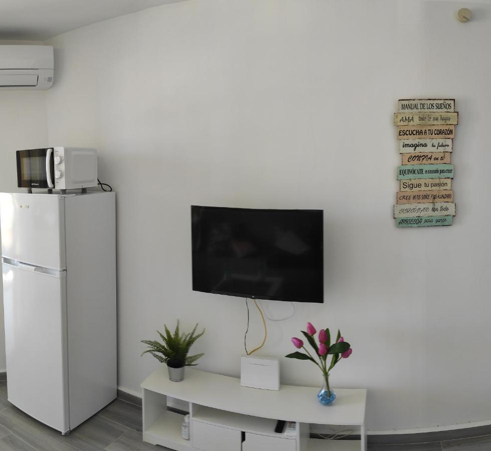 Estudio Recien Reformado En Primera Linea De Playa Appartement Benalmádena Buitenkant foto