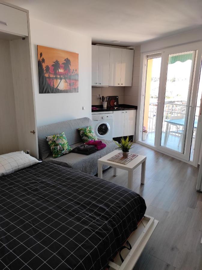 Estudio Recien Reformado En Primera Linea De Playa Appartement Benalmádena Buitenkant foto