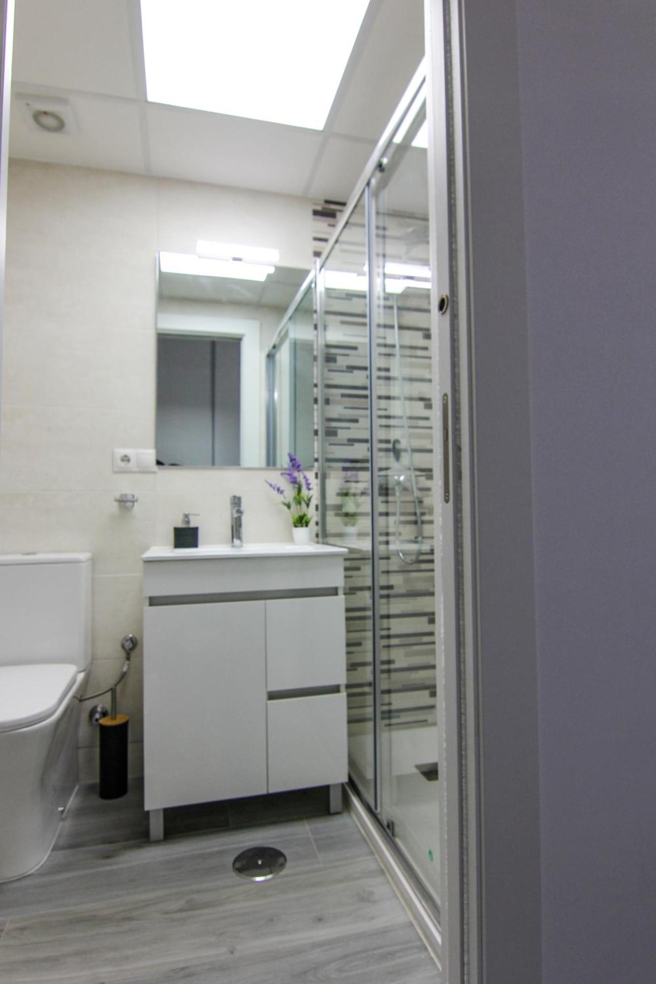 Estudio Recien Reformado En Primera Linea De Playa Appartement Benalmádena Buitenkant foto
